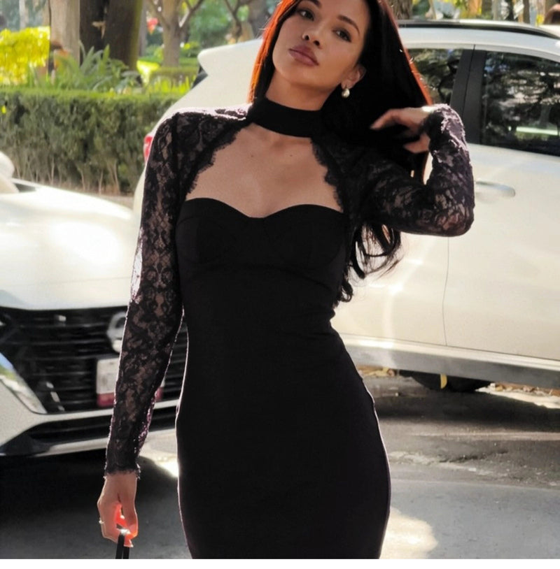 Beautifully Crafted Dress in a Classic Style