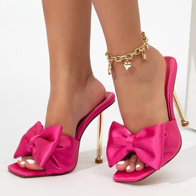 Classic Vintage Heels with a Flattering Fit