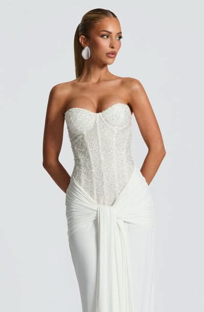 Classic Vintage & Enduringly Stylish Dress