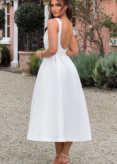 Elegantly Styled Dress for Everyday Wear