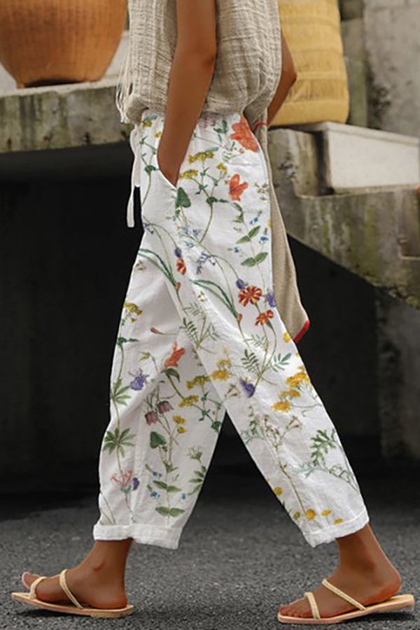 Fitted, loose-fitting pants