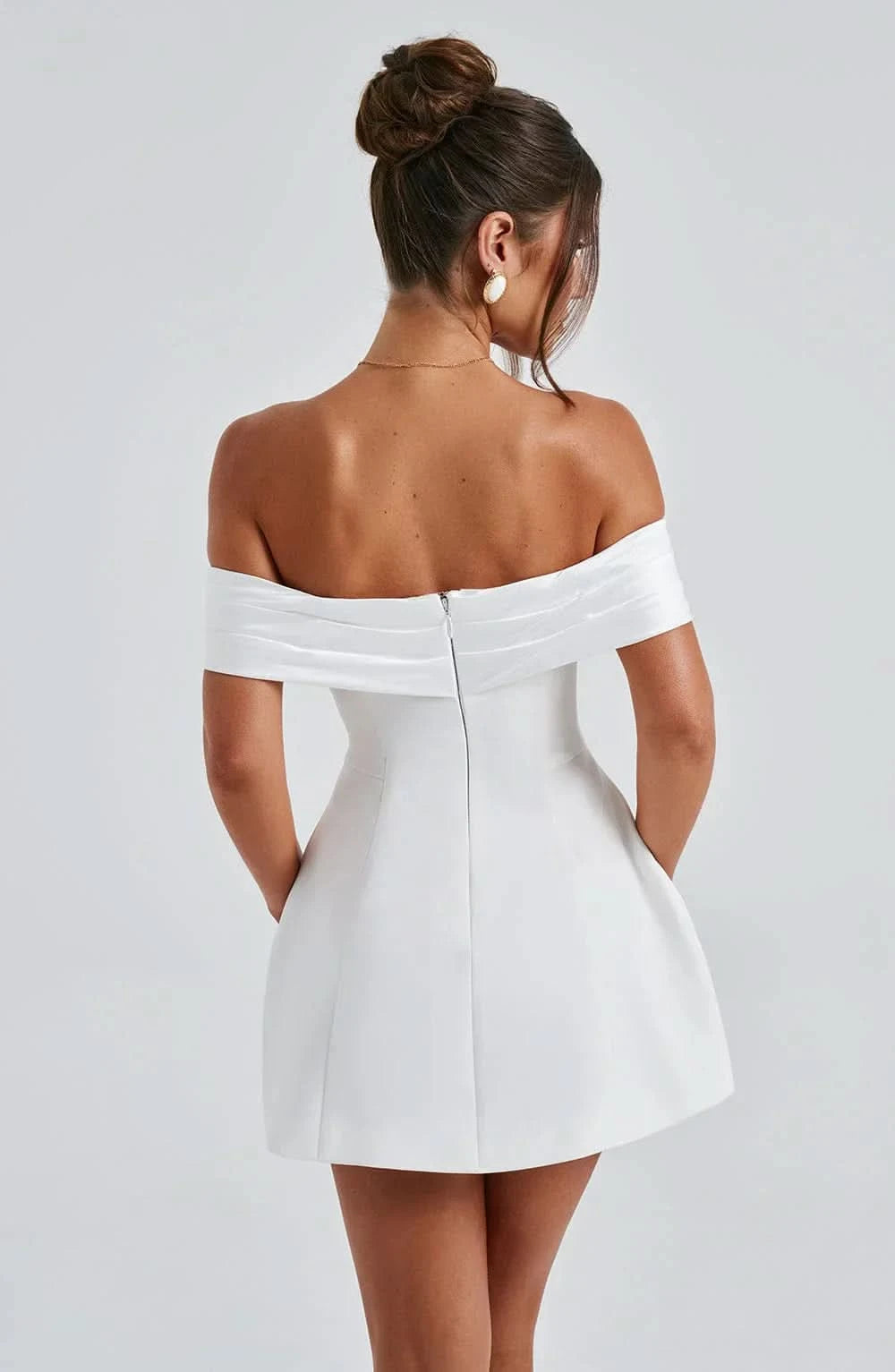 Gracefully Styled Dress for Any Occasion