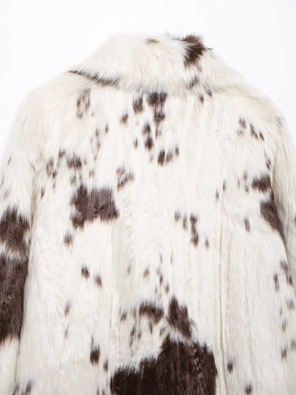 Beautifully Finished Coat in a Timeless Design