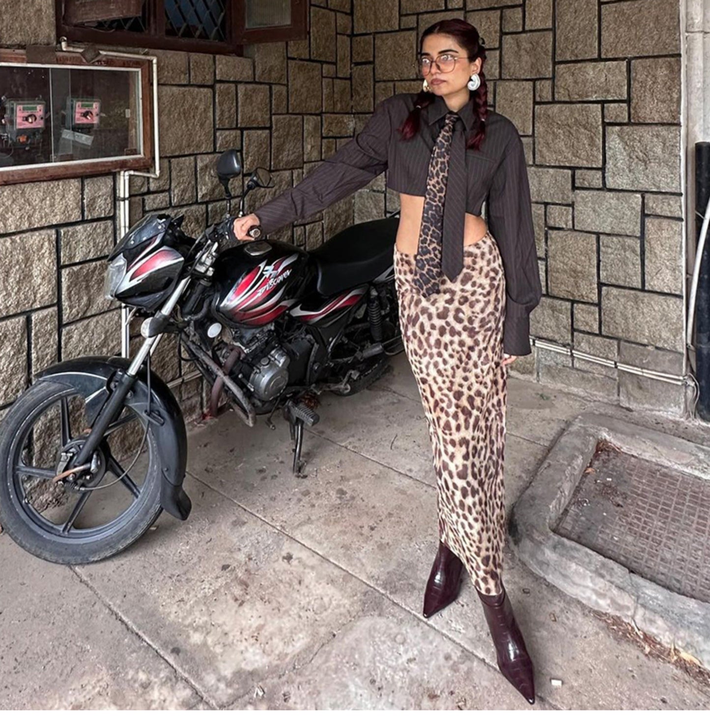 Effortlessly Elegant Garment with a Timeless Design
