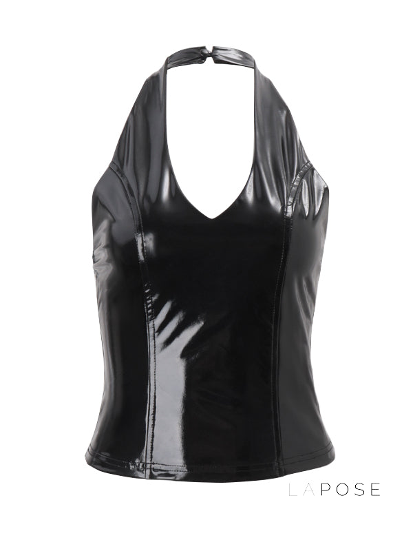 Well Tailored Top with a Graceful Silhouette