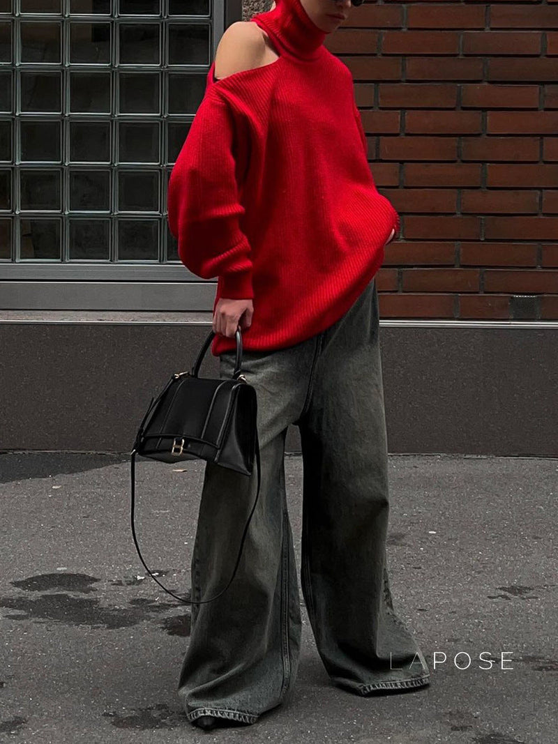 Well Tailored Sweater with a Graceful Silhouette
