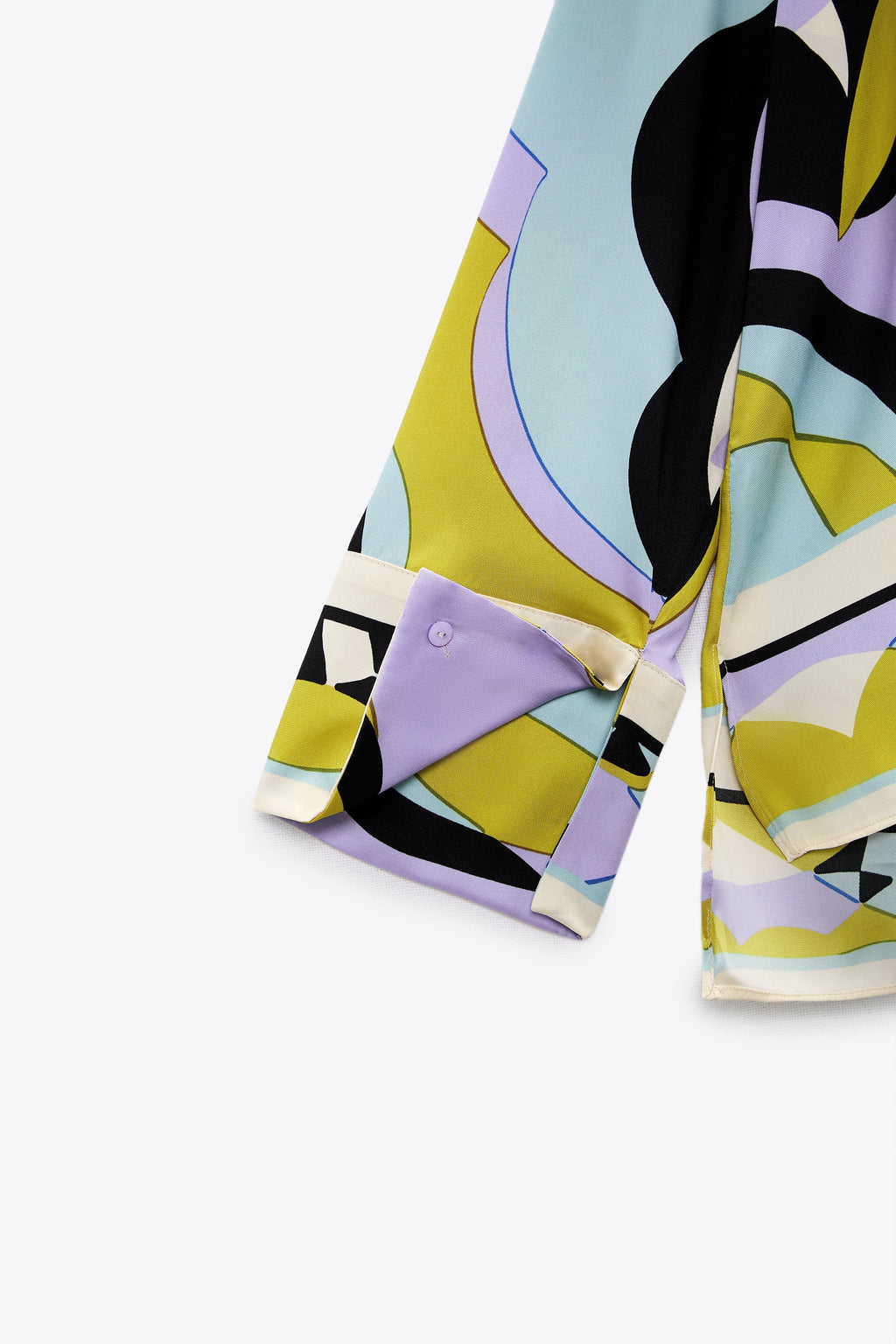 Gracefully Styled Blouse for Any Occasion
