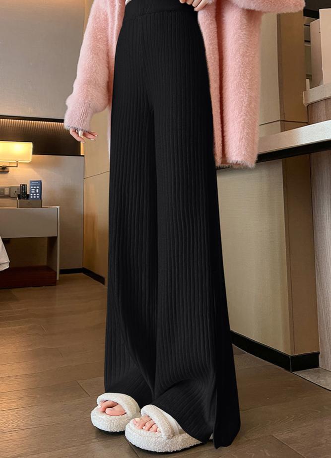 Classic Vintage Pants with a Flattering Fit