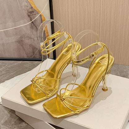 Well Tailored Heels with a Graceful Silhouette