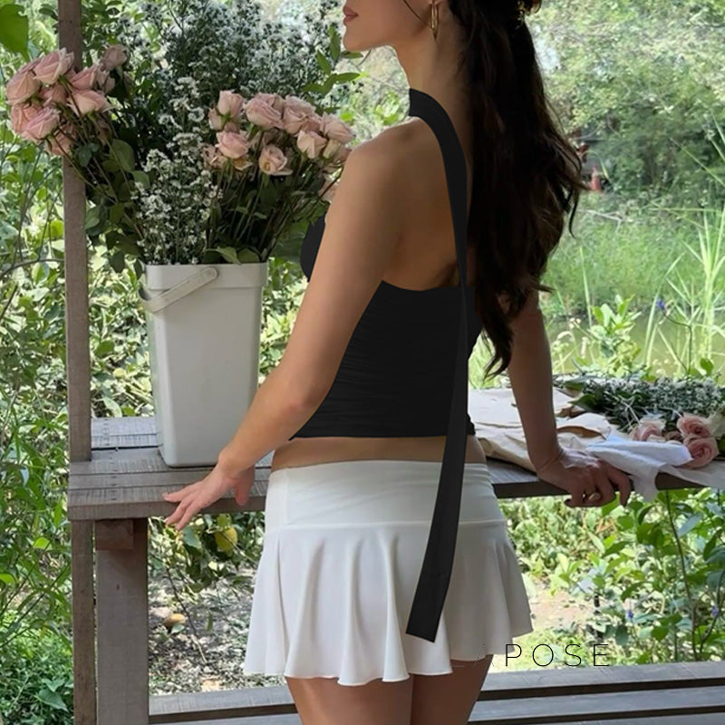 Sophisticated Garment with a Clean Classic Look