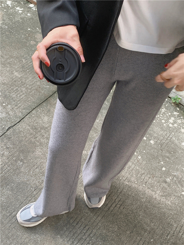 Sophisticated Pants with a Clean Classic Look