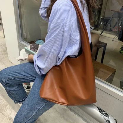 Beautifully Crafted Bag in a Classic Style