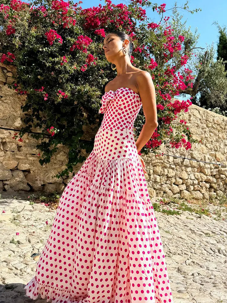 Beautifully Finished Garment in a Timeless Design