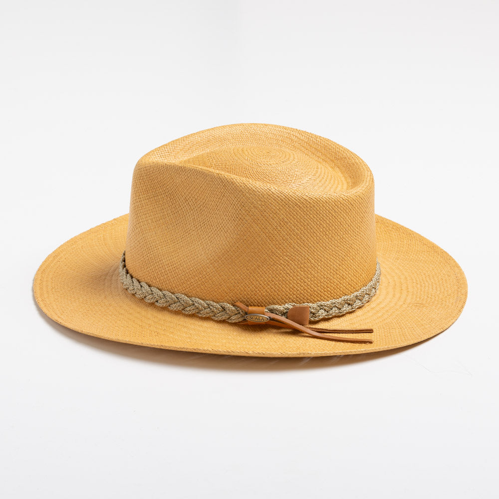 Polished Garment with an Effortless Classic Look