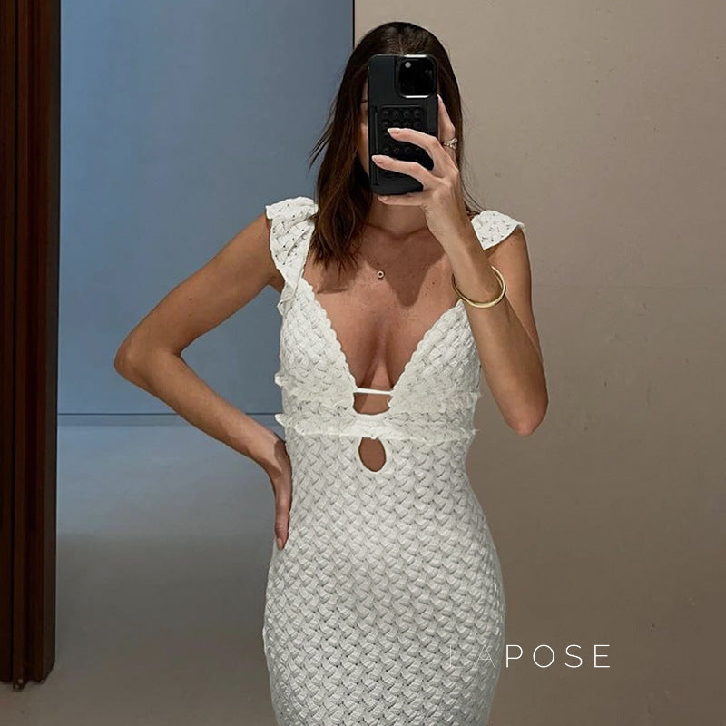 Well Tailored Dress with a Graceful Silhouette