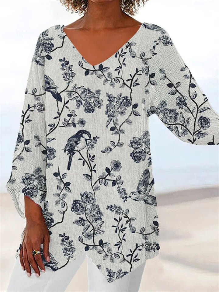 Printed, loose blouse with V-neckline