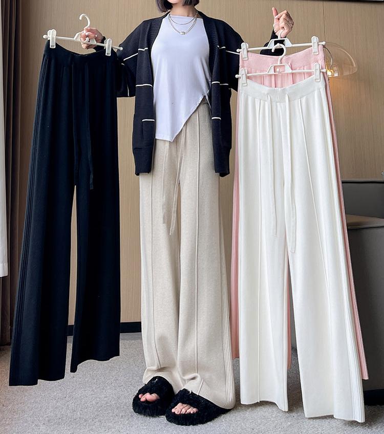 Gracefully Styled Pants for Any Occasion