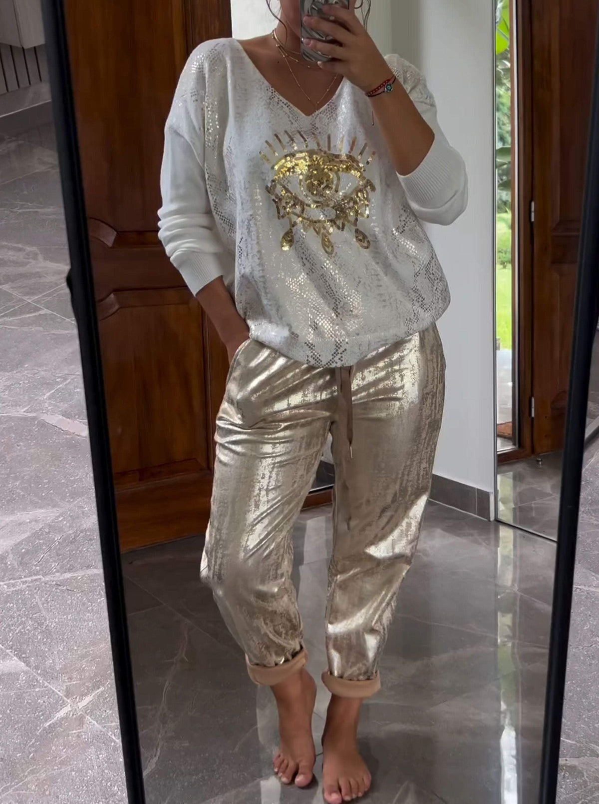 Polished Trousers with an Effortless Classic Look