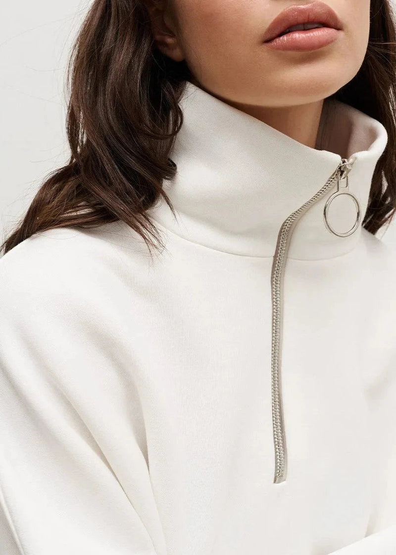 Effortlessly Elegant Shirt with a Timeless Design