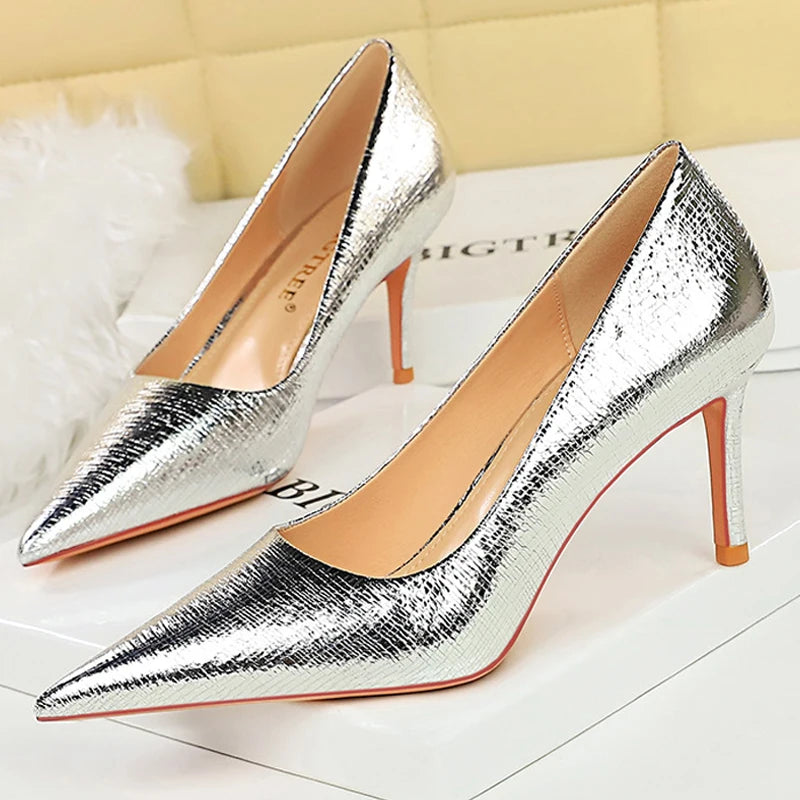 Polished Heels with an Effortless Classic Look