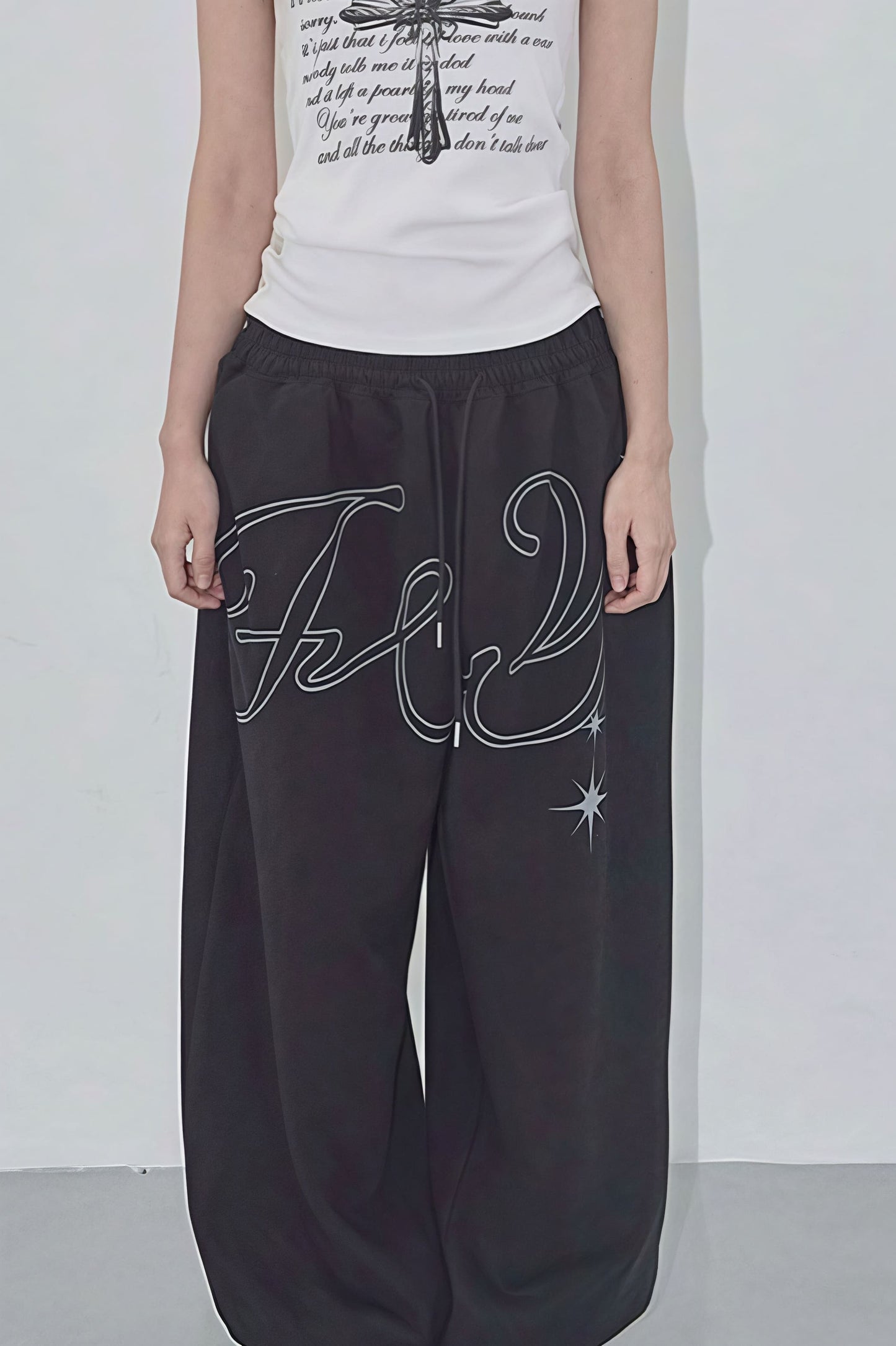 Elegantly Styled Pants for Everyday Wear