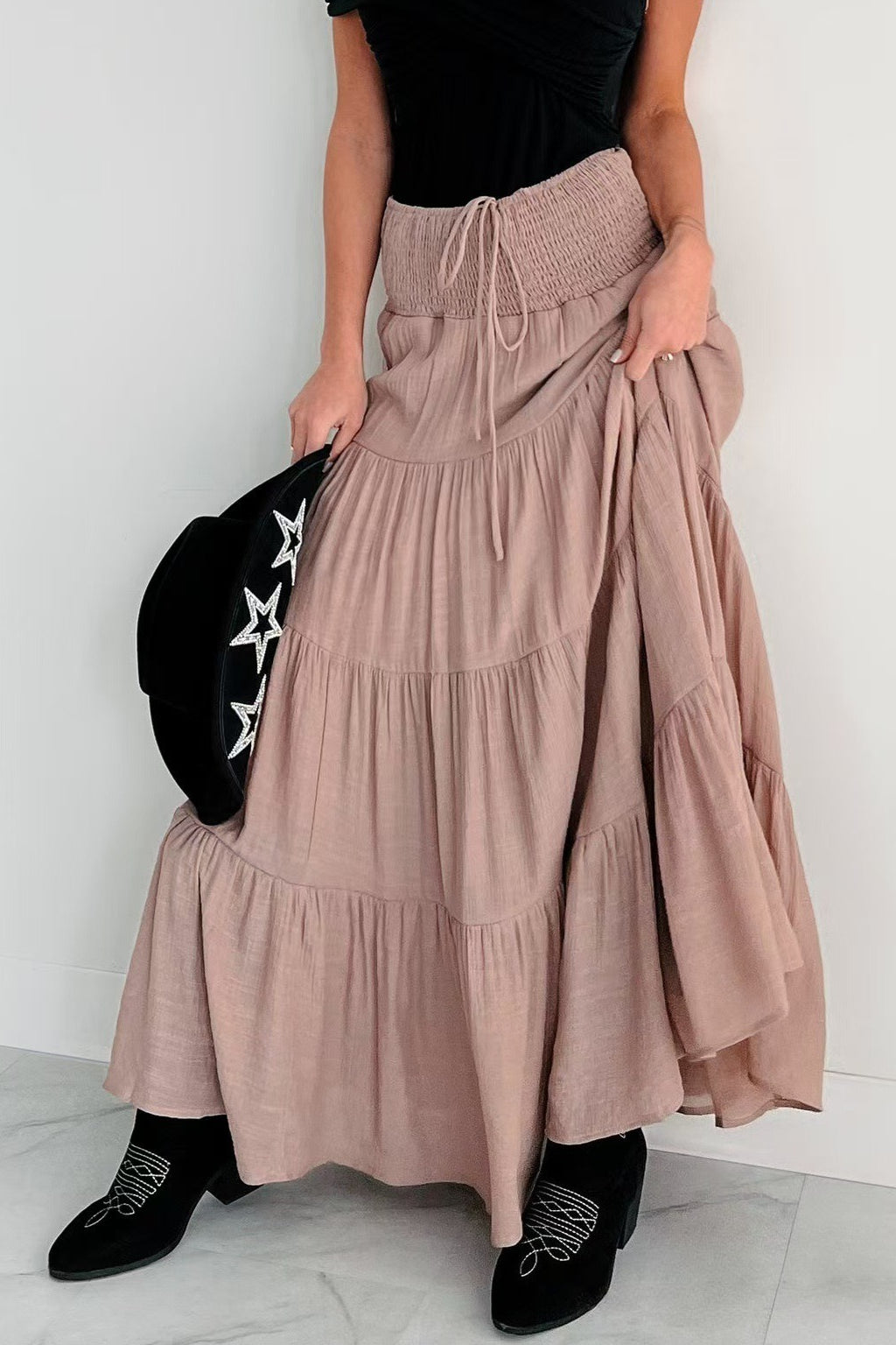 Effortlessly Elegant Garment with a Timeless Design