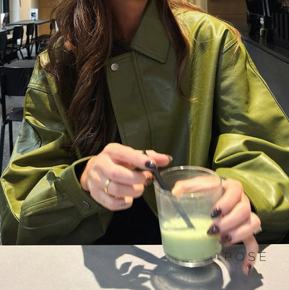 Effortlessly Elegant Jacket with a Timeless Design