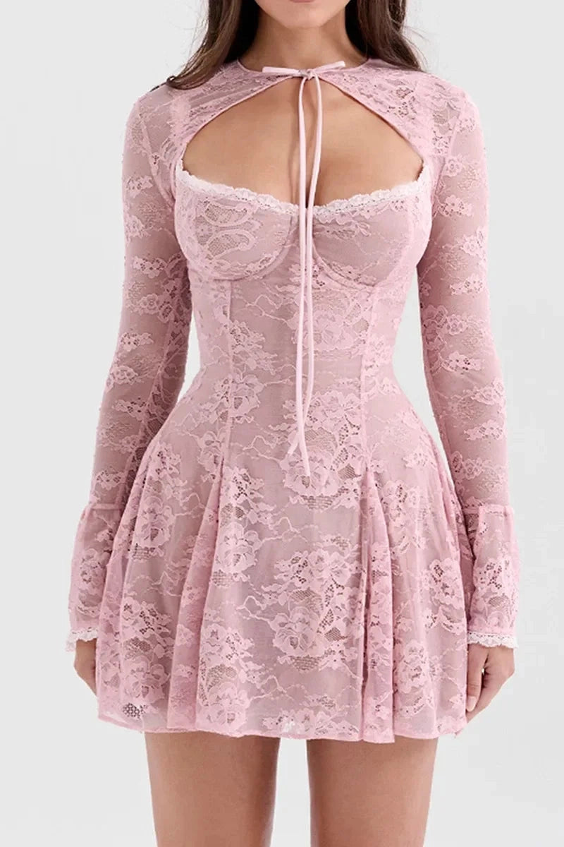 Beautifully Finished Dress in a Timeless Design