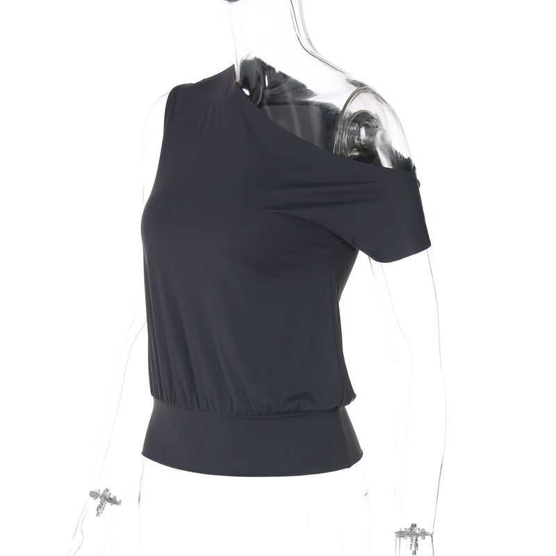 Well Tailored Garment with a Graceful Silhouette