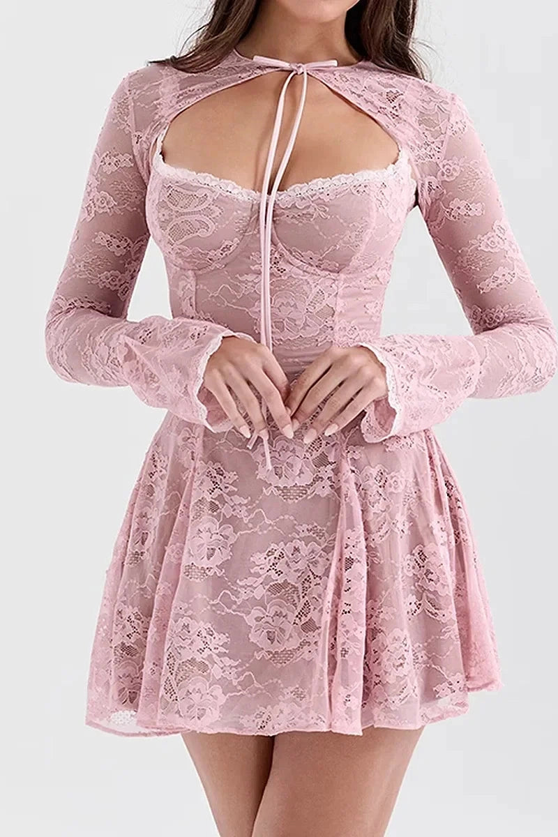 Beautifully Finished Dress in a Timeless Design