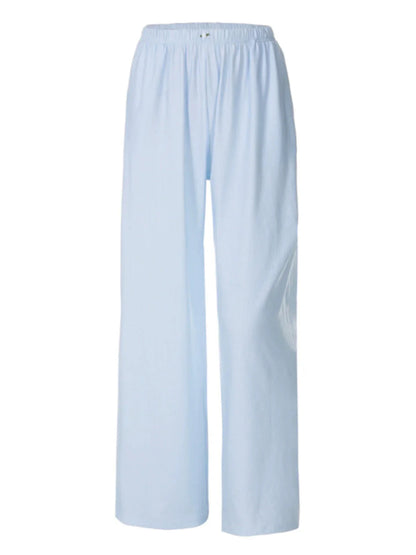 Effortlessly Elegant Pants with a Timeless Design