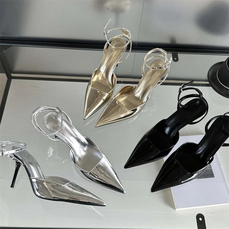 Beautifully Finished Heels in a Timeless Design