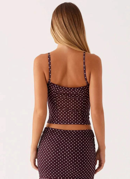 Effortlessly Elegant Garment with a Timeless Design