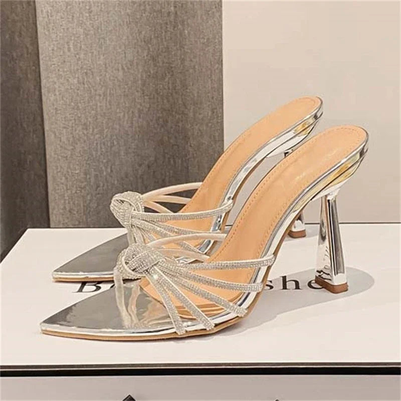 Well Tailored Heels with a Graceful Silhouette