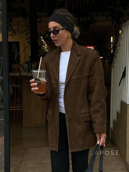 Effortlessly Elegant Garment with a Timeless Design