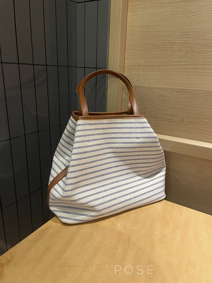 A Vintage Style Bag with Delicate Timeless Details