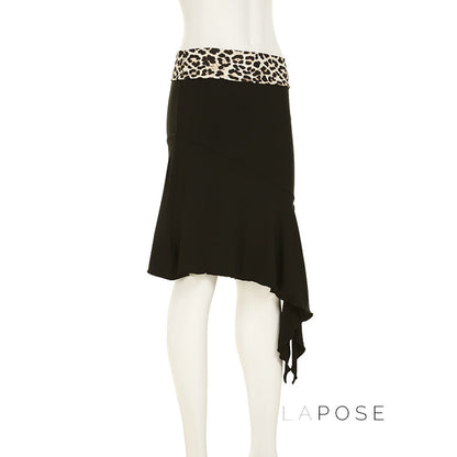 Sophisticated Garment with a Clean Classic Look