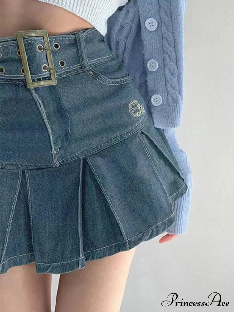 Buckle Belt Low Waist Denim Mini Skirt