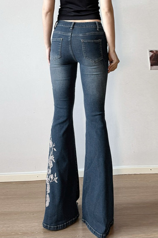 Gracefully Styled Garment for Any Occasion