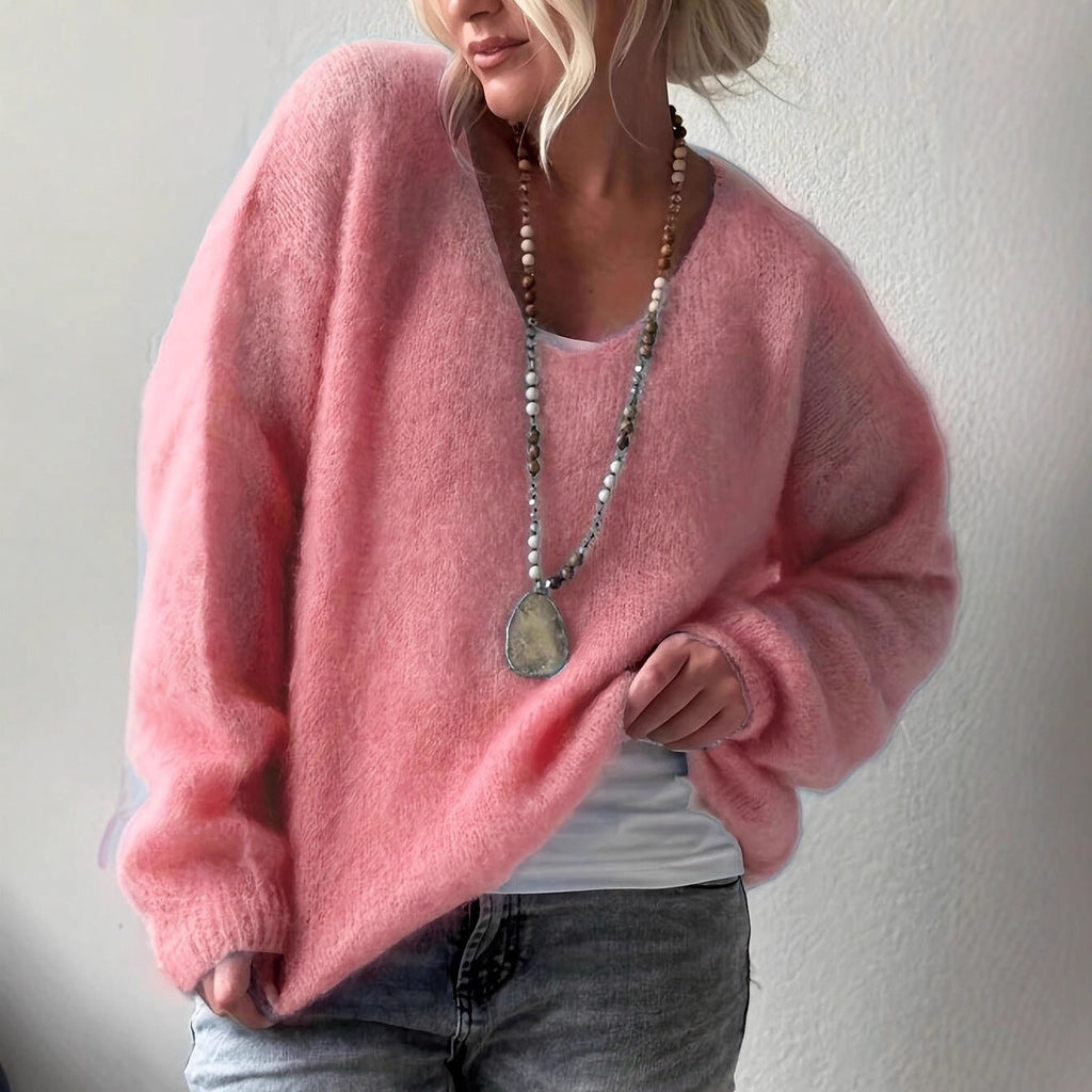 Effortlessly Elegant Sweater with a Timeless Design