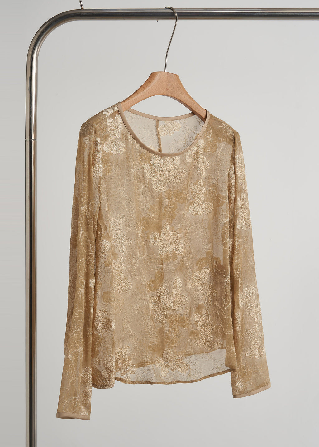 Beautifully Crafted Shirt in a Classic Style