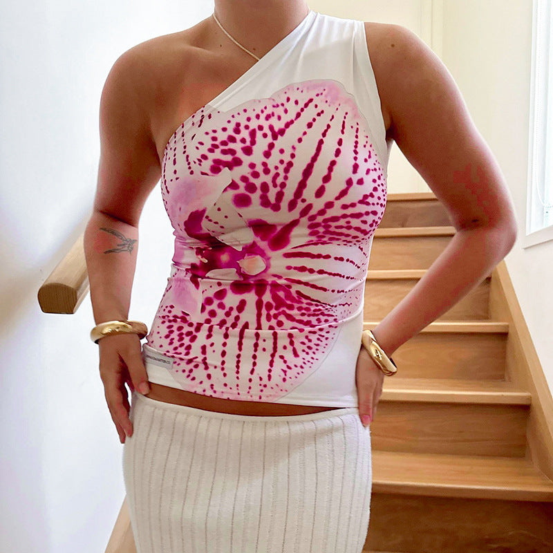 Effortlessly Elegant Top with a Timeless Design