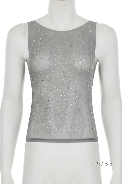 Well Tailored Garment with a Graceful Silhouette