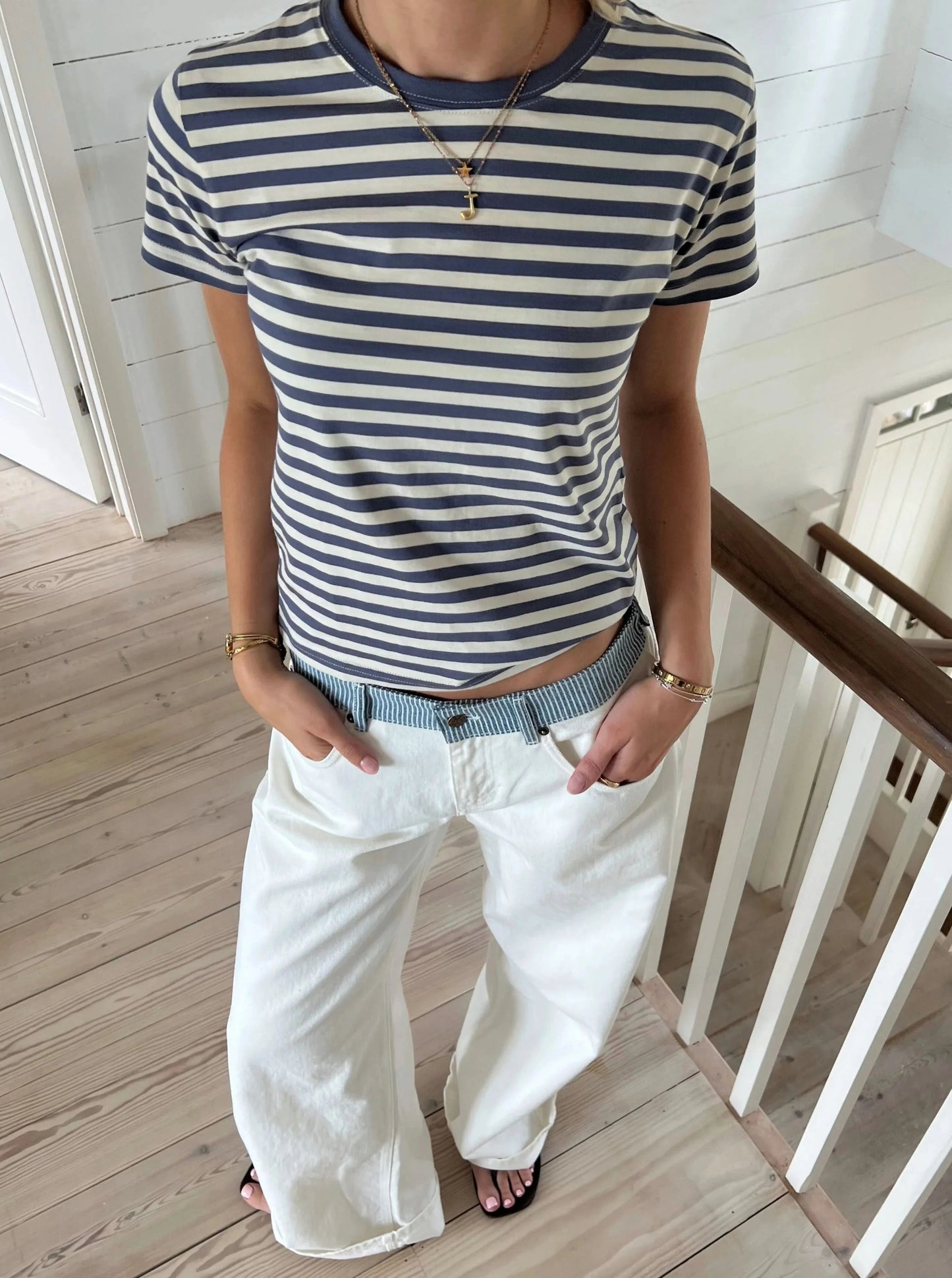 Effortlessly Elegant Garment with a Timeless Design