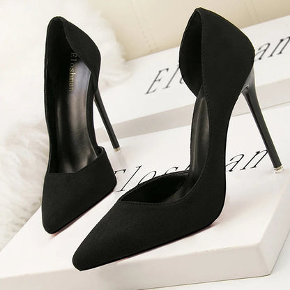 Polished Heels with an Effortless Classic Look