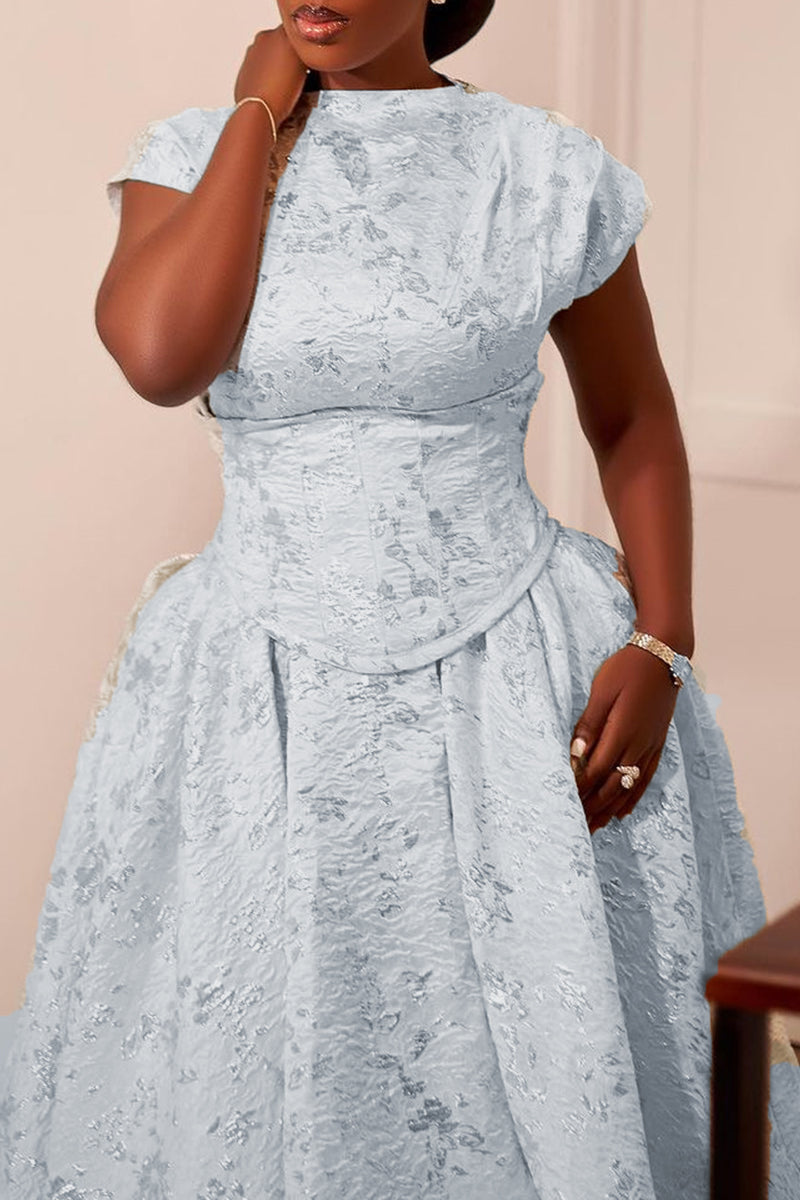 Beautifully Crafted Dress in a Classic Style
