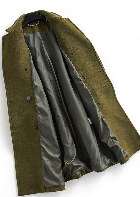 Effortlessly Elegant Coat with a Timeless Design