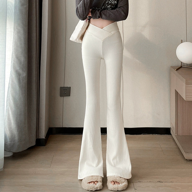 Sophisticated Pants with a Clean Classic Look