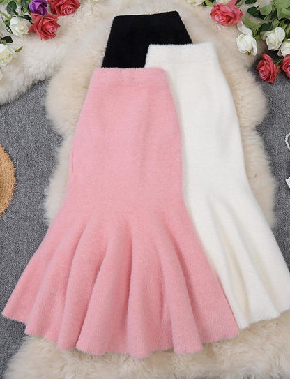 Effortlessly Elegant Garment with a Timeless Design