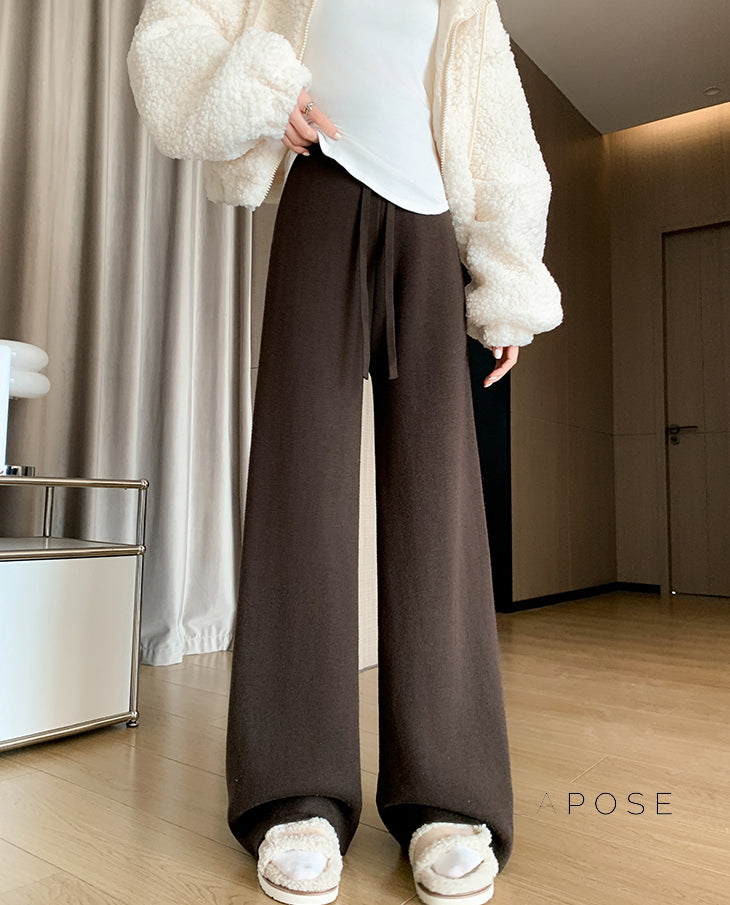 Polished Pants with an Effortless Classic Look